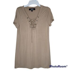 LuLu's women's top shirt Blouse SS lace up tie tan USA XS